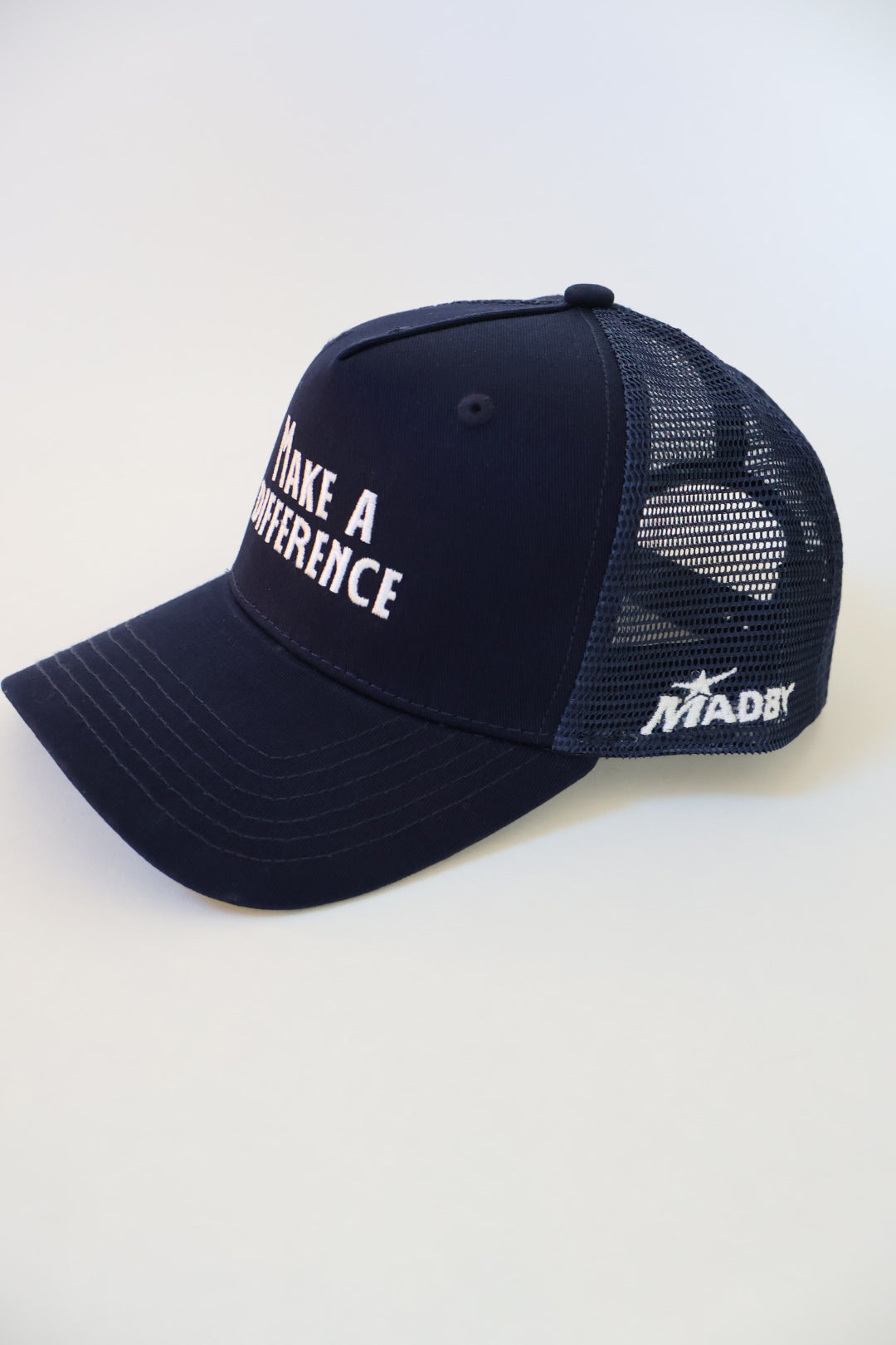 Casquette trucker marine